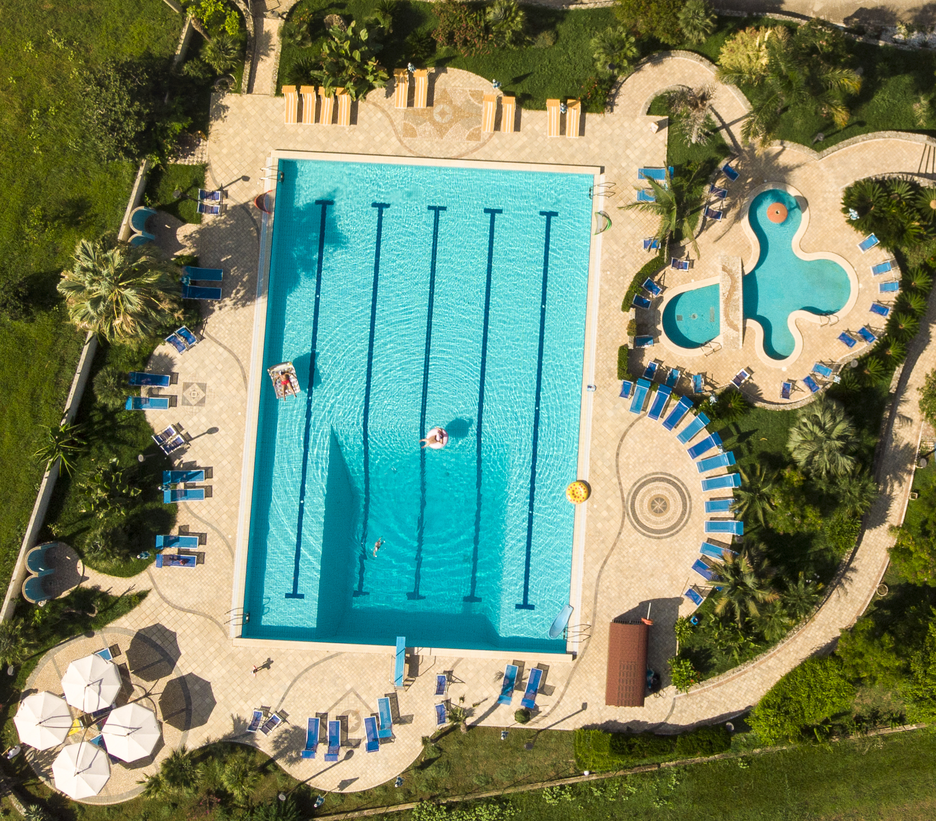 foto principale piscina